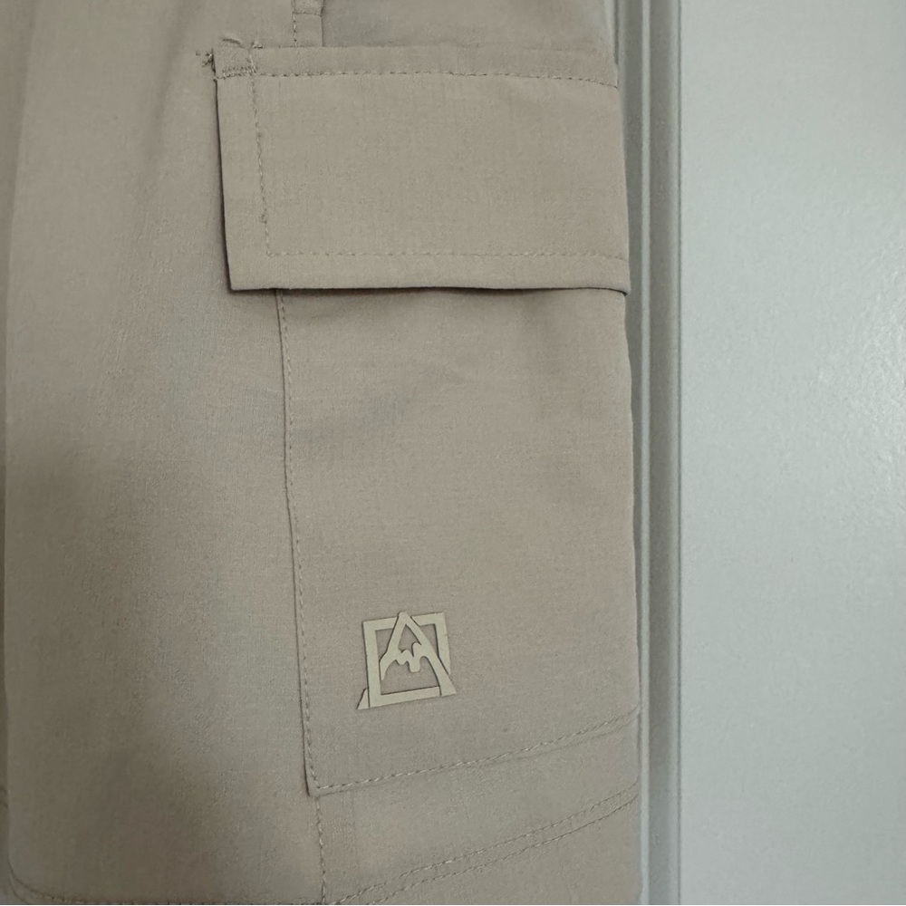 Avalanche Cream Outdoor Skirt with built in Shorts, S - Picture 4 of 11